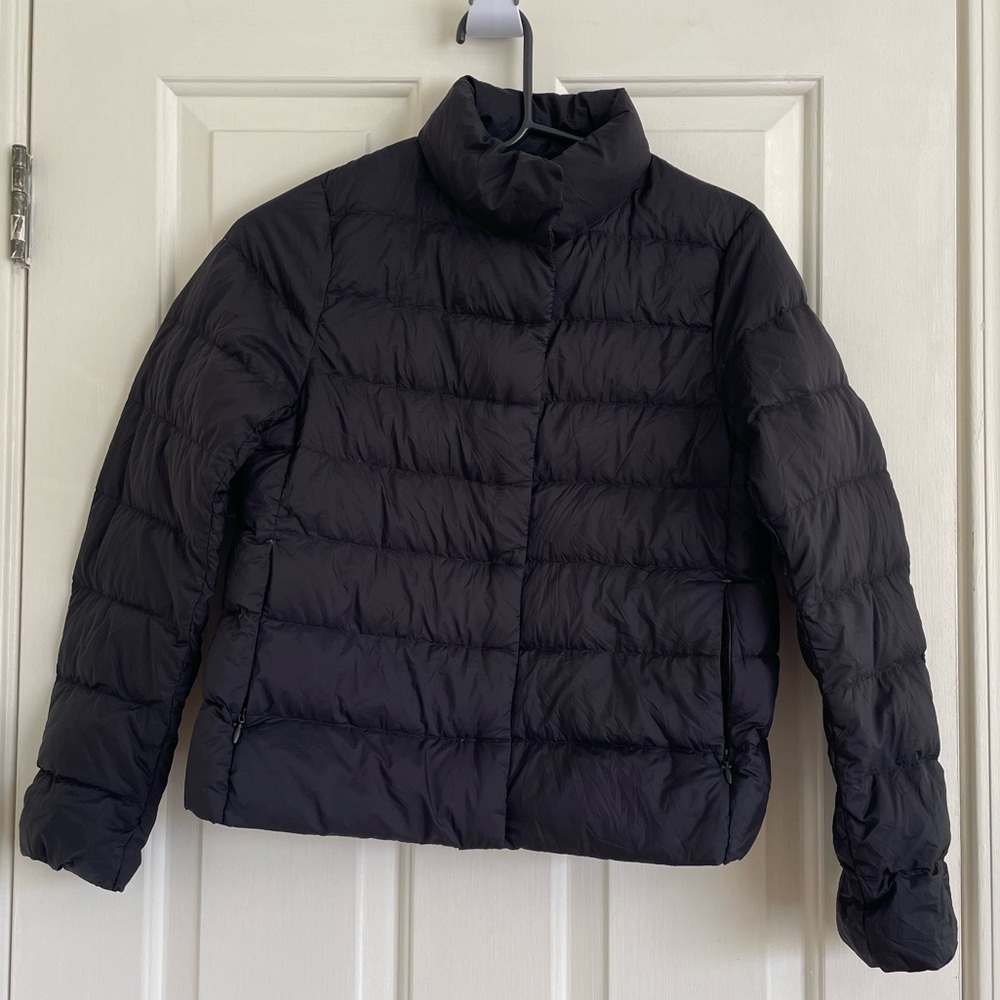 Uniqlo Women's Black Puffer Coat Ultra Light Down